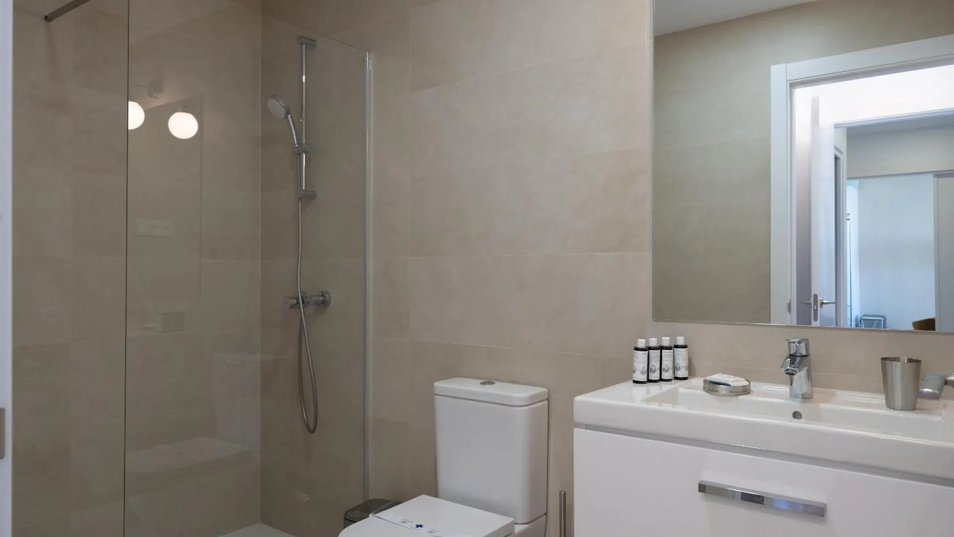Апартаменты Xpce Urban 9 Malaga Skyline - Parking Free