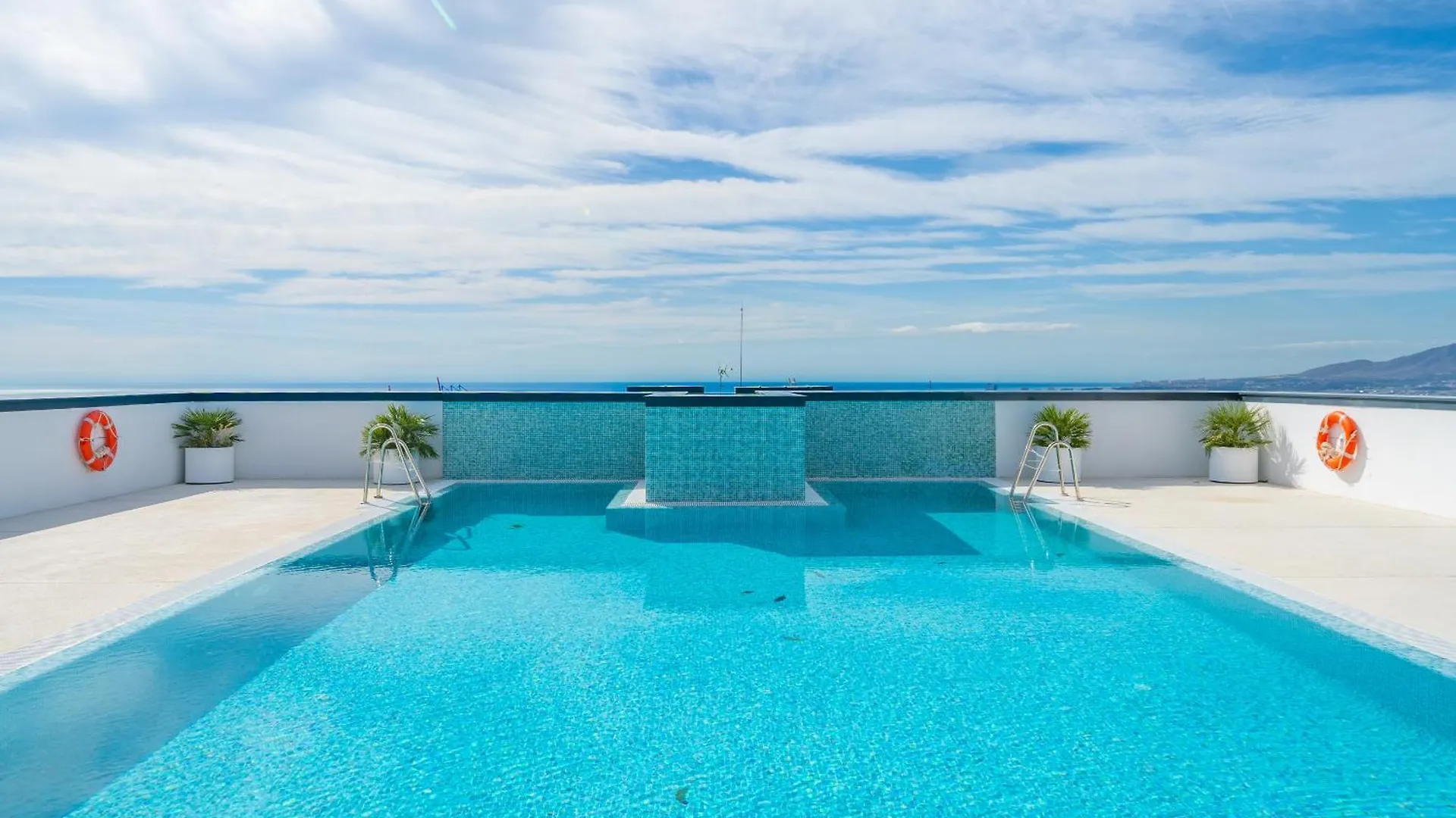 Xpce Urban 9 Malaga Skyline - Parking Free Apartment